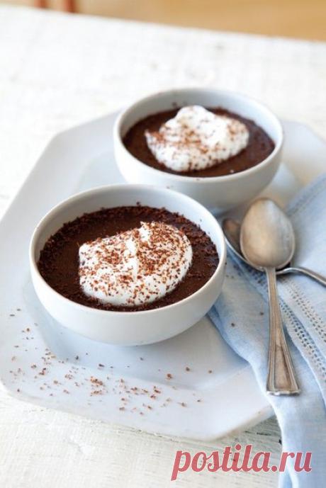 Какая вы бледная! Это потому,что вы видите в жизни только ее грустную сторону и не любите шоколад.

Этель Лилиан Войнич. Овод