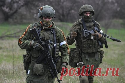 Минобороны заявило об отражении семи атак ВСУ в ДНР. Российские военные за сутки отразили семь атак Вооруженных сил Украины в Донецкой народной республике. Об этом журналистам сообщили в Минобороны. Там уточнили, что семь атак были отражены в районе населенных пунктов Красное и Богдановка в ДНР — там сложилась наиболее сложная обстановка.