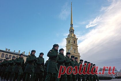 19 ноября: какой праздник сегодня отмечают в России и мире. 19 ноября в России отмечают День ракетных войск и артиллерии, а в мире — Международный мужской день. Православные чтут память святителя Павла. «Лента.ру» рассказывает, какие еще праздники отмечают 19 ноября 2024 года в России и других странах, а также напоминает, кто из знаменитостей родился в этот день.