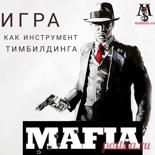 На изображении может находиться: один или несколько человек и текст