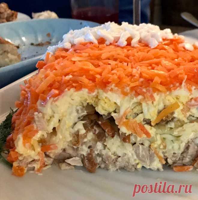 Салат с лисичками и курицей 