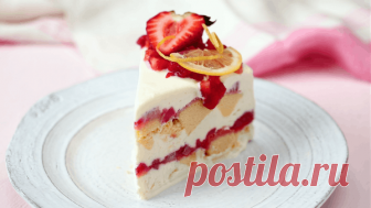 Strawberry Lemonade Icebox Cake