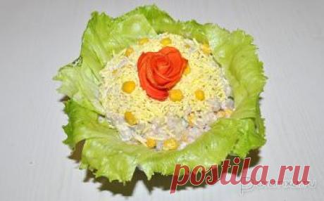 Салат из печени минтая с рисом А также со свежими огурчиками, кукурузой, яйцами и майонезом – и все это превращается в нежный, вкусный, питательный салат, который хорош и как топпинг для бутербродов.