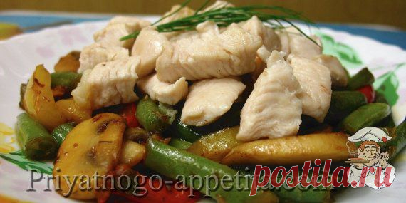 Куриное филе с фасолью и грибами