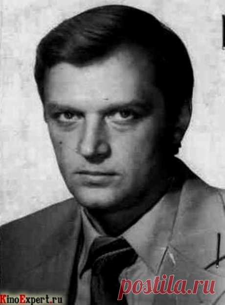Александр Мартынов