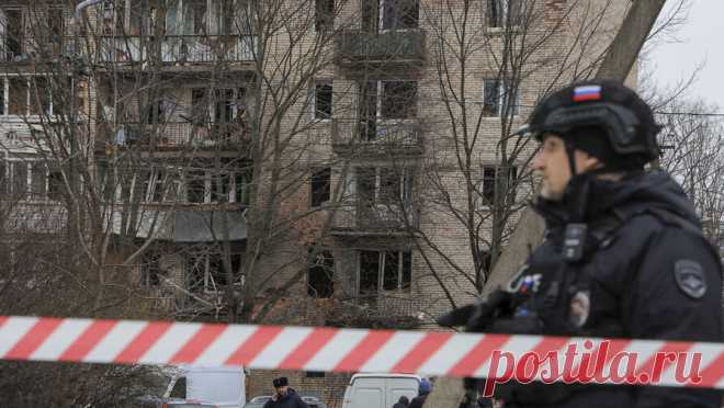 Пострадавшие при ЧП в Петербурге получат компенсации. Жители дома на Пискаревском проспекте в Красногвардейском районе Санкт-Петербурга, пострадавшие в результате чрезвычайного происшествия, получат компенсации от властей города. Об этом заявил губернатор Петербурга Александр Беглов, передает ...