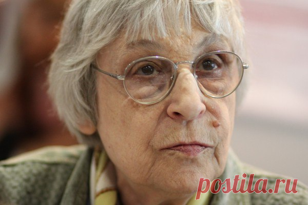 ЮННА МОРИЦ: МЛАДЕНЦА У БОГОМАТЕРИ НЕПРЕМЕННО ОТОБРАЛИ БЫ ОРГАНЫ ОПЕКИ ИРОДА