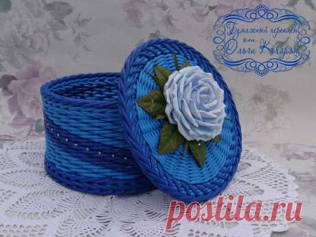 Шкатулка D=18см
Роза из фоамирана.