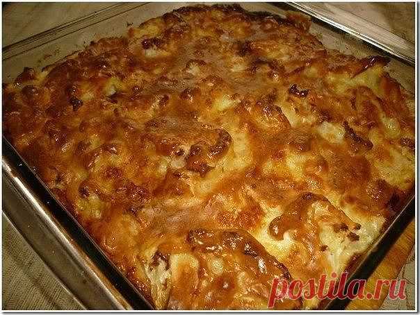 КАПУСТНЫЙ ПИРОГ ДЛЯ ЛЕНИВЫХ
▬▬▬▬▬▬▬▬▬▬▬▬▬▬▬▬▬▬▬▬▬▬▬▬▬▬▬▬
Пирог делается просто, но он очень вкусный.
Аромат стоит на весь дом!

500 грамм капусты, мелко нарезать и положить на сковороду или в форму для запекания (я всегда готовлю в разъёмной форме диаметром 26 см).

Растопить полпачки маргарина (125 г.) и залить им капусту.

Для теста взбить до однородной массы
3 яйца
5 ст.л. сметаны (24% жирности)
3 ст.л. майонеза
6 ст.л. муки
1 ч.л. соли
2 ч.л. разрыхлителя 
Форму с капу...