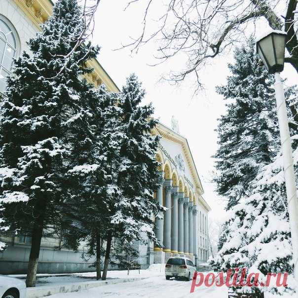 КАКОЙ СЕГОДНЯ ПРАЗДНИК? 6 Февраля 2016 г. – Суббота • Международный день бармена • День ступенек и лестниц • Праздник мыслей • День Новой Зеландии 176 лет • День Боба Марли - Ямайка • Именины у Ксении, Герасима, Иоанна, Тимофея, Агапия, Македония • Аксиньин день