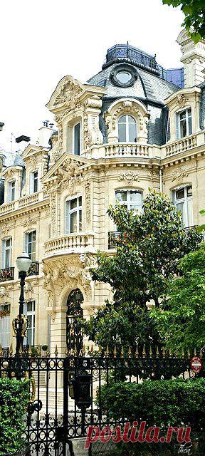 Western Edge of the Parc Monceau, Paris v