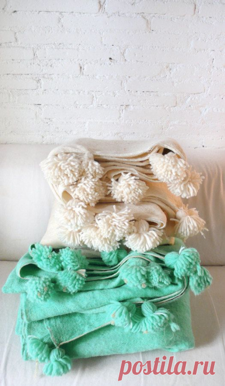 Moroccan POM POM Wool Blanket - Turquoise