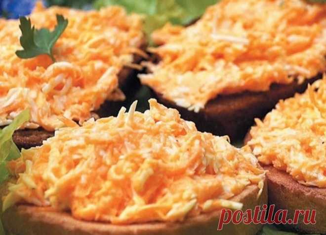 Простая, быстрая и вкусная намазка на бутерброды. Готовить пару минут. Себестоимость — копейки