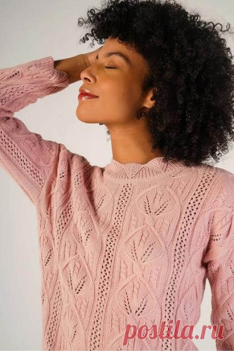 Запись на стене Джемпер принадлежит турецкому бренду Trist Star.Джемпер классического покроя, акцент сделан на красивые узоры. Субъективно, этот джемпер лучше смотрится в пастельных цветах пряжи (лазурном и пудровом).  В этом джемпере задействован интересный ажурно – рельефный фантазийный узор: листики в ромбах плюс жгуты чередуются с вертикальным узором в виде сетки.  Для джемпера составлены три схемы.  Первая схема – кайма с волнистым крае...