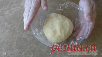 Вкуснятина на ужин - угодит всем! Бабушкин заливной пирог с зеленым луком Любимые рецепты, которыми можно накормить всю семью! Бабушкин пирог с зеленым луком, как раз по сезону. Готовится легко и просто, съедается на ура! Готовьте эту вкуснятину на здоровье и с удовольствие...