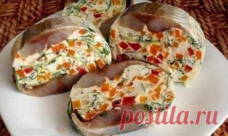 Красивая и вкусная закуска из сельди