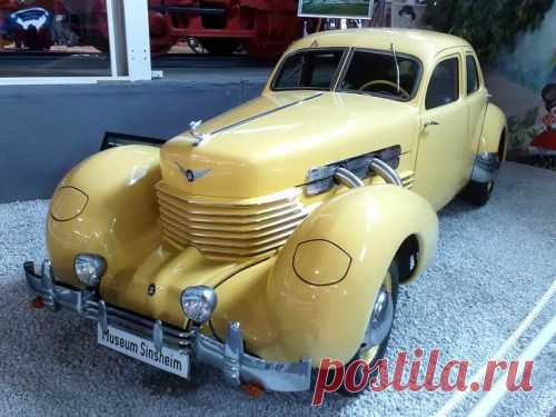 1937 Cord automobile model 812, designed in 1935 by Gordon M. Buehrig and staffWOW!