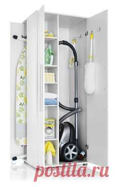 Cabinet for a vacuum cleaner