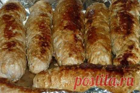 Мясные рулетики

Блюдо, с которым можно экспериментировать бесконечно, выбирая любую начинку и способы приготовления. Но я остановилась на этом варианте, и моя семья была в восторге.