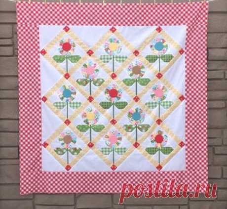 Как собрать On-Point Quilt или одеяло с блоками-ромбами? Мастер-класс от Лори Холт. 

Источник: https://beeinmybonnetco.blogspot.ru/2017/04/cutie-pie-.. (Bee+In+My+Bonnet)