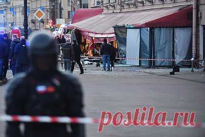 Дело о взрыве в кафе Петербурга передали в центральный аппарат СКР. Дело по факту взрыва в кафе Санкт-Петербурга, в котором погиб военный корреспондент Владлен Татарский, передали для дальнейшего расследования в центральный аппарат Следственного комитета России (СКР). Ход расследования поставлен на контроль главой ведомства Александром Бастрыкиным.