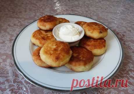 Вкусные творожные сырники с курагой | Poperchi.Ru | Яндекс Дзен