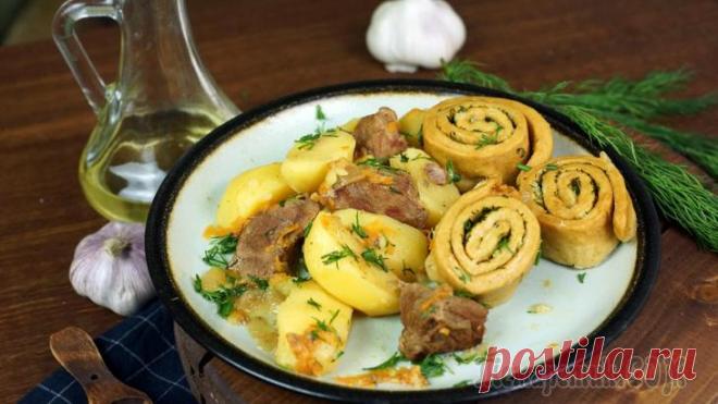 Нудли с говядиной и картошкой. Пожалела,что не пробовала так делать раньше! Вкусное и ароматное блюдо, которое вызывает обильное слюноотделение уже на стадии начального приготовления. Кусочки говядины и картошечка тают во рту, тесто с тонким ароматом чеснока и зелени…это очен...