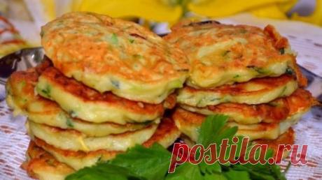 Как приготовить оладушки из мякоти кабачков :: Кулинарные рецепты