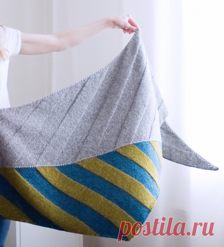 Вязаная шаль HalfStripe | ДОМОСЕДКА