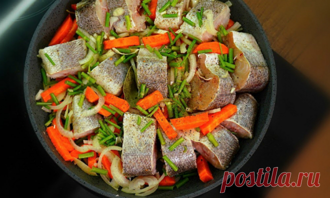 Минтай с овощами покоряет с первого укуса. Рыбный ужин без затрат