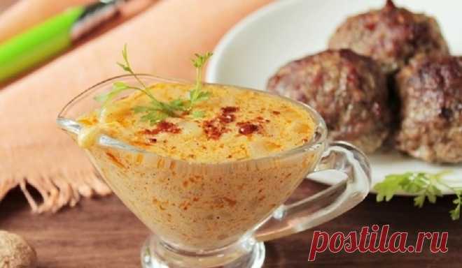 Кулинария>Нежнейшая луковая подлива для котлет