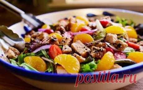 Салат с мандаринами и курицей