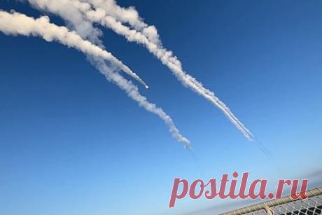 Стало известно о попадании по предприятию в Луцке. Мэр Луцка Игорь Полищук сообщил, что Вооруженные силы России нанесли удар по промышленному объекту в городе. Нанесение удара также подтвердил глава Волынской областной военной администрации (ОВА) Юрий Погуляйко. «Есть &quot;прилет&quot; в одно из предприятий промышленности в областном центре», — рассказал он.