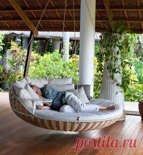 It's A Colourful Life: The Swingrest!