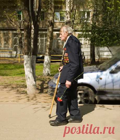 Самое странное происшествие, которое произошло перед днем Победы - 8 мая 2002 года - В огороде с Верой Водян