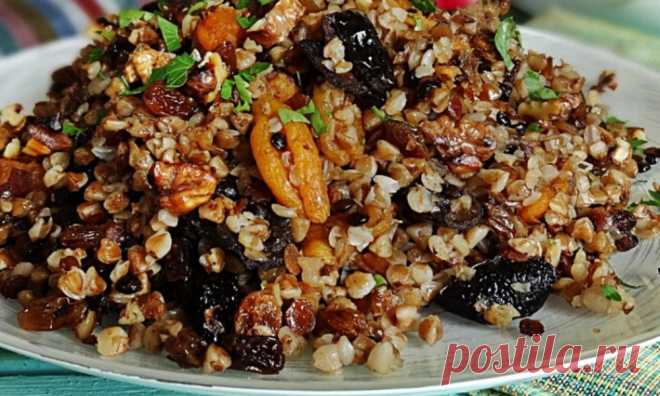Гречневая запеканка в духовке с курагой. Иногда хочется не просто вкусной и полезной, но и красивой еды. Гречневая запеканка в духовке – то, что надо! Яркое аппетитное кушанье!