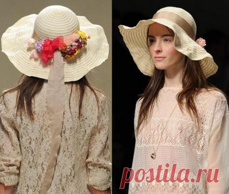 ДЕКОР ЛЕТНЕЙ ШЛЯПКИ Летнюю шляпку можно украсить живыми цветами и листьями. Это самое простое украшение, привлекательное и стильное. Но, правда, недолговечное. Если на даче цветут розы, акация, лилии или ромашки, то они …