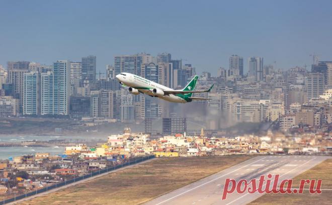 В Ливане запретили брать в самолеты пейджеры и рации. Меры были приняты после того, как в Ливане два дня взрывались пейджеры и другие устройства. В результате свыше 4 тыс. человек пострадали, несколько десятков погибли