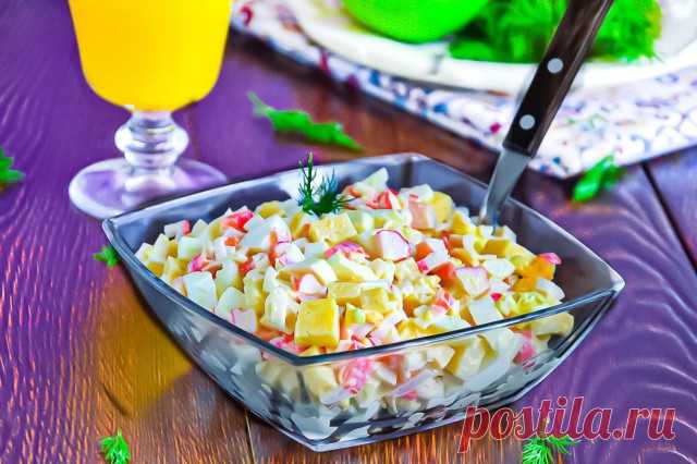 Салат с крабовыми палочками сыром и яйцом рецепт с фото пошагово и видео - 1000.menu