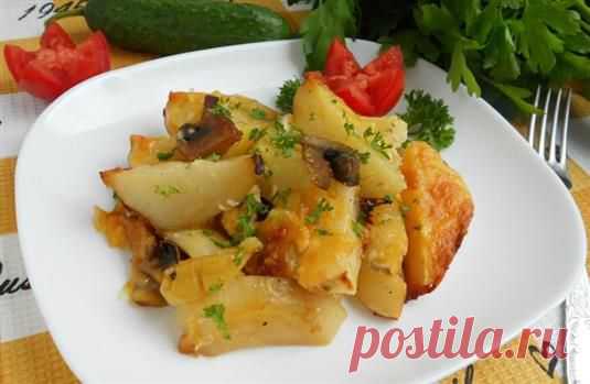 Картофель по-французски с яблоком и грибами