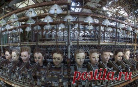 Кукольная фабрика, Испания