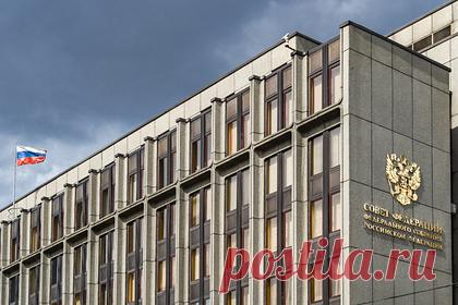 В Совфеде собрались серьезно заняться криптовалютами. За криптовалютами может быть будущее, заявила первый заместитель председателя комитета Совета Федерации по бюджету и финансовым рынкам Елена Перминова в разговоре с Ura.ru. Однако пока официальной валютой их считать рано, находит сенатор. По ее словам, в Совете Федерации сейчас собирают необходимую информацию.