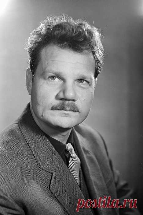 Михаил Пуговкин
- 13 июля, 1923• 25 июля 2008