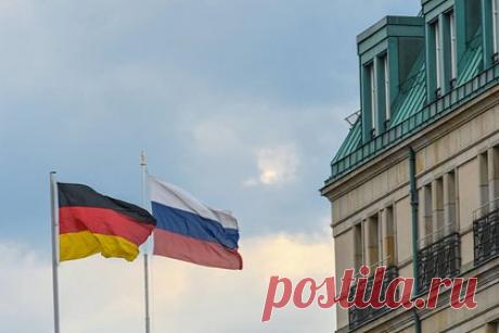 В России призвали немецкое издание исправить статью о голодоморе. Посольство России в Германии призвало немецкое издание Tagesspiegel исправить статью о голодоморе, в которой события этого времени описываются как целенаправленное истребление людей. Там отметили, что отсутствуют основания считать общую для народов СССР трагедию целенаправленным геноцидом отдельных групп населения.