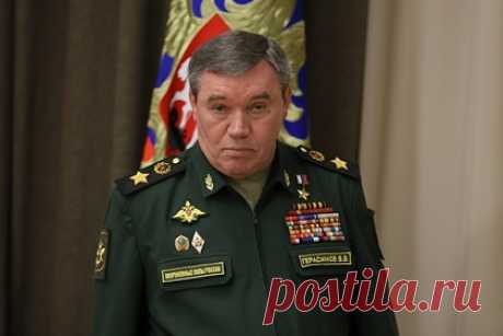 Россия подготовила к применению почти все наземное ядерное оружие. В настоящее время более 95 процентов пусковых установок наземных стратегических ядерных сил (СЯС) России находятся в постоянной готовности к боевому применению, заявил начальник Генштаба Вооруженных сил РФ Валерий Герасимов. «В целом состояние ядерной триады России обеспечивает решение задач сдерживания», — сказал он.