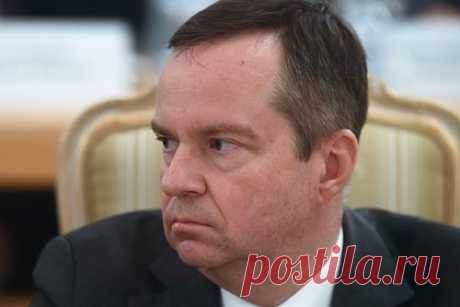 В России отказались от идеи расплачиваться с иностранцами аналогом денег. Идея расплачиваться с уходящими из России нерезидентами специальными облигациями, привязанными к замороженным на Западе российским активам, выглядит нереалистичной, от нее решено отказаться. Об этом заявил замминистра финансов Алексей Моисеев. По его словам, в правительстве не поняли, как это можно сделать.