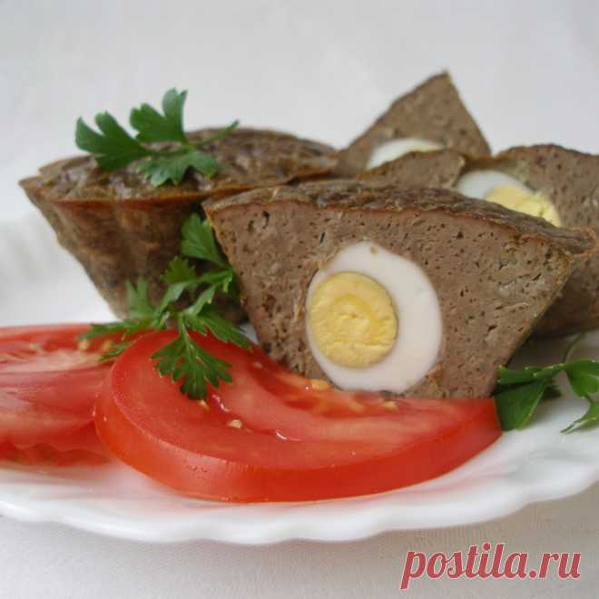 Маффины из куриной печени с перепелиными яйцами