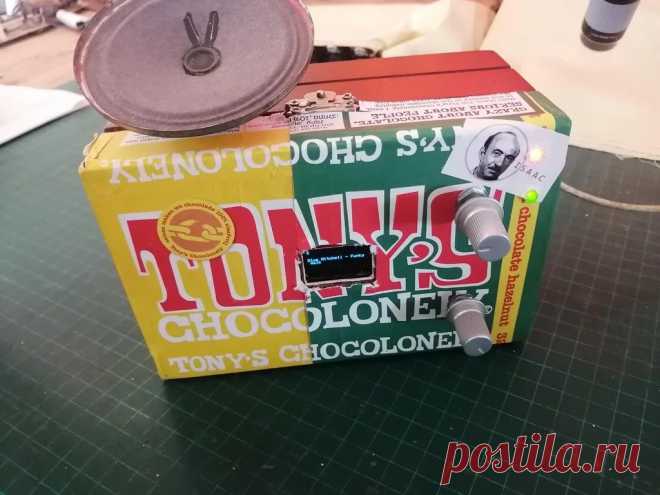 Интернет- радио на микроконтроллере Esp 8266 Это небольшой проект по изготовлению интернет-радио. Радиопроект на базе микроконтроллера esp8266 с OLED-экраном и поворотным регулятором для выбора канала. Инструменты и материалы: