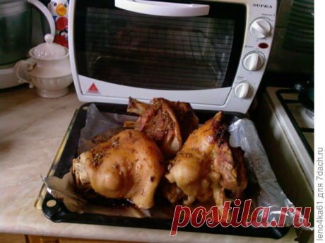 Запеченные свиные рульки с ароматной корочкой