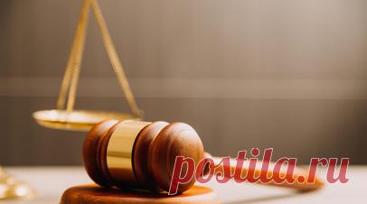 Экс-замгубернатора Севастополя Горлова приговорили к 9,5 года по делу о взятке. Бывшего исполняющего обязанности замгубернатора Севастополя Евгения Горлова приговорили к 9,5 года колонии строгого режима за вымогательство взятки и её получение, сообщает городская прокуратура. Читать далее